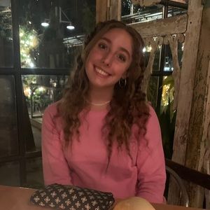 Meet your Posher, Jenn